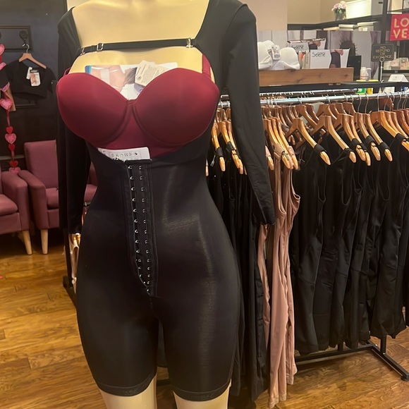Body shaper - Picture 1 of 2